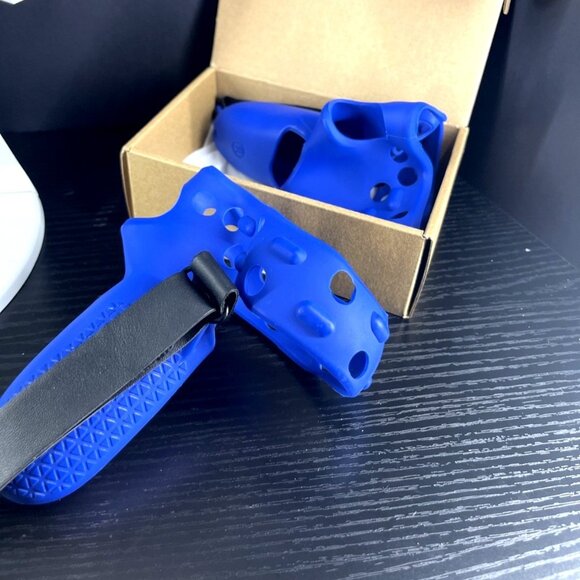 VR - Accessories (bundle) Base Stand + Silicon Protective Covers - Picture 5 of 6